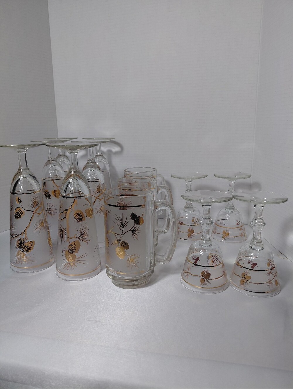 Vtg. Libby Bar Glasses With 22kt Golden Pinecone Foliage.